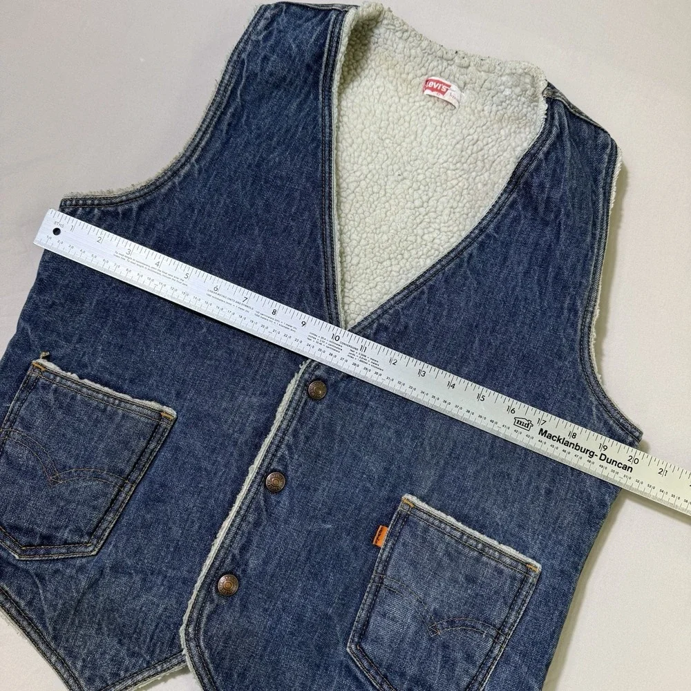 Vintage Levis Sherpa Lined Trucker Vest Jacket Mens Medium Denim USA Orange Tab‎